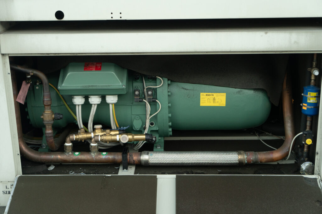 Чиллер Emerson SLS 054011013100F1 482 кВт