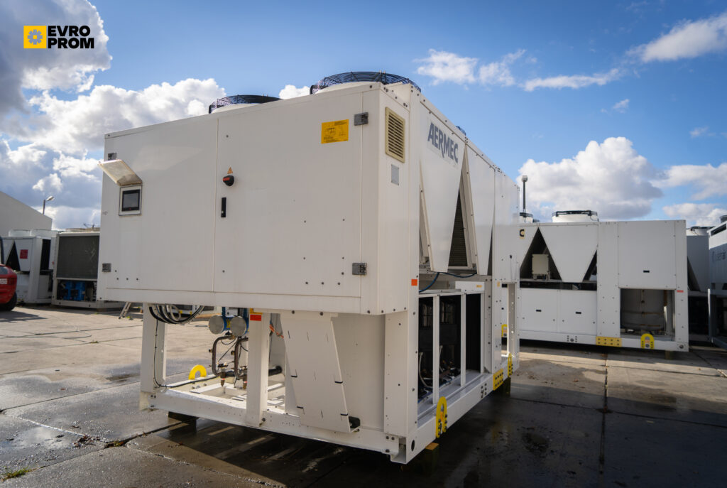 Kaltwassersatz AERMEC NRB0800 L 217 KW