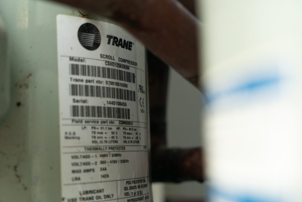 Чиллер TRANE CGAX 046 LN 129 кВт