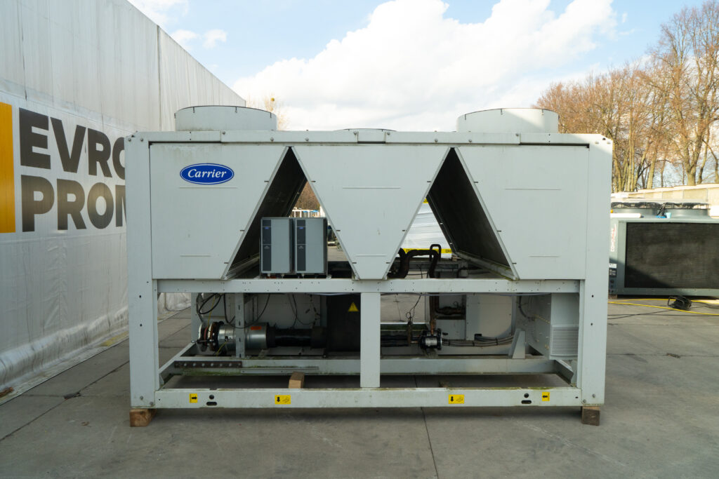 Kaltwassersatz CARRIER 30 RBP 330 0021 PE 330 KW