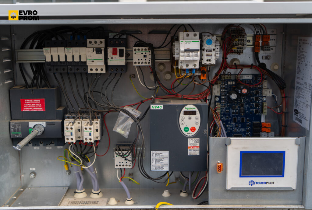 Kaltwassersatz CARRIER RBSY045B0023 PE 44 KW