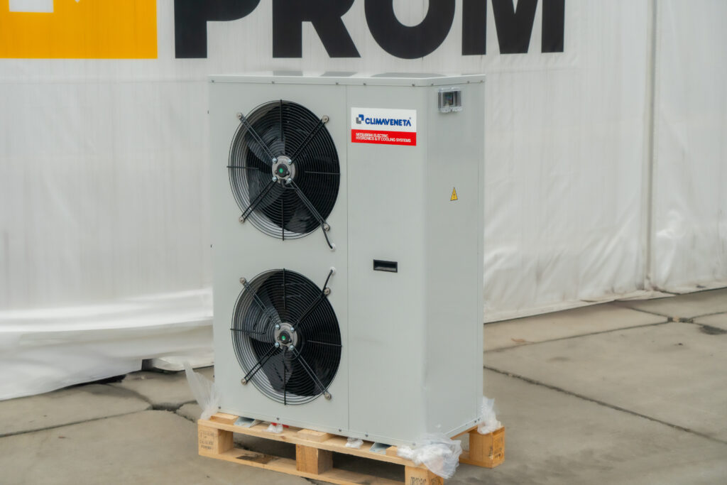 Kaltwassersatz/Wärmepumpe Climaveneta I BX N 010T HANRV 9.9 kW/11 kW