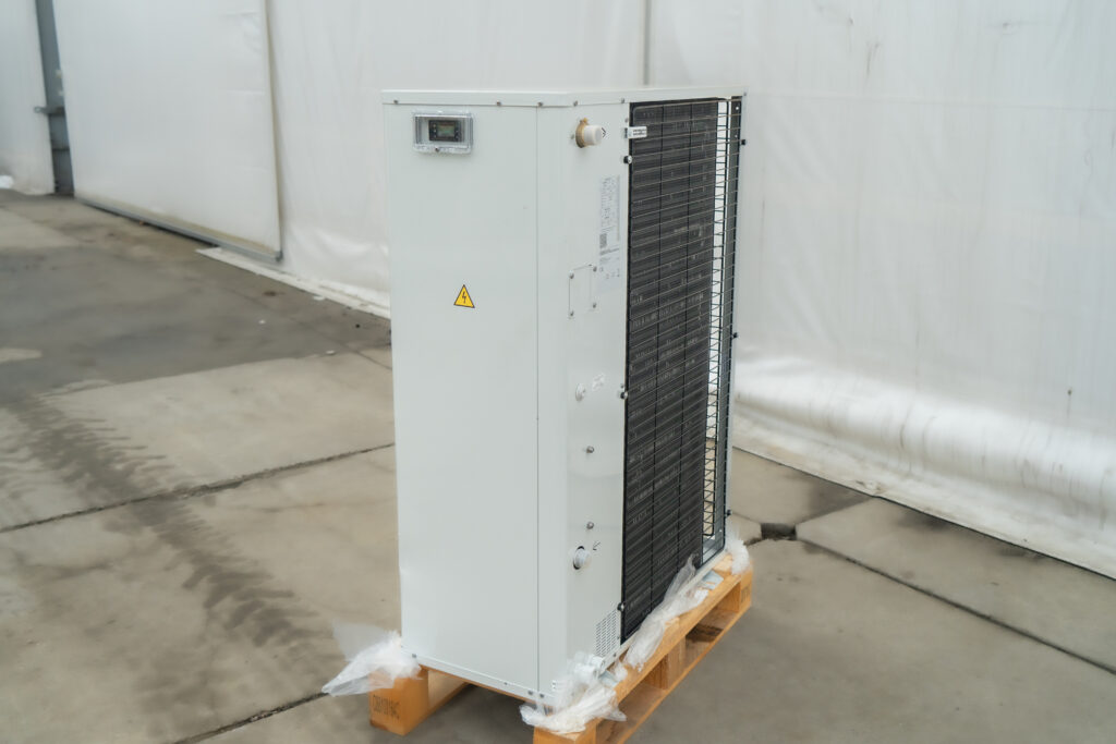 Kaltwassersatz/Wärmepumpe Climaveneta I BX N 010T HANRV 9.9 kW/11 kW