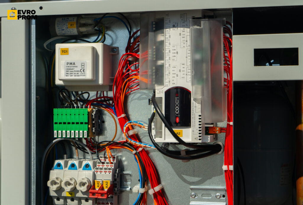 Чіллер/Тепловий насос CLIMAVENETA MEHP IB G07 S 27Y 25.85 кВт/27.23 кВт