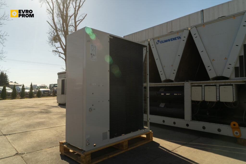 Чіллер/Тепловий насос CLIMAVENETA MEHP IB G07 S 27Y 25.85 кВт/27.23 кВт
