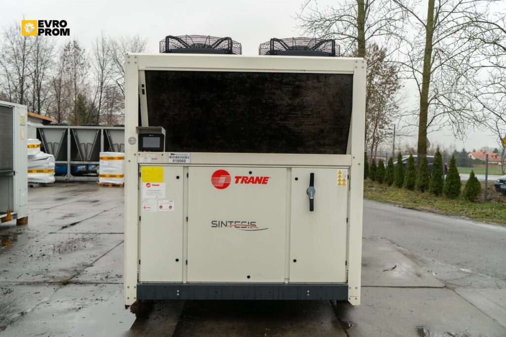 Чиллер TRANE RTAF 190 SE LN 675 кВт