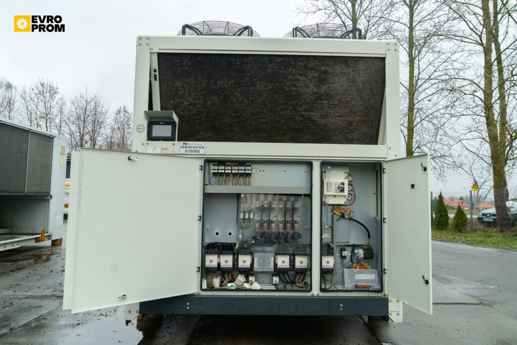 Чиллер TRANE RTAF 190 SE LN 675 кВт