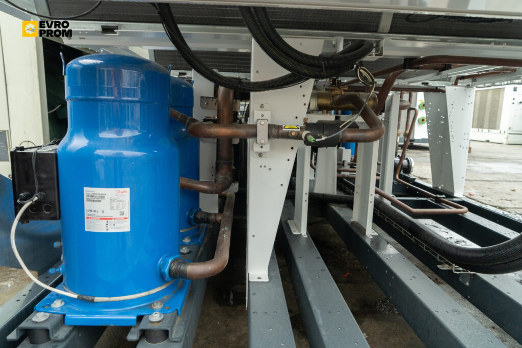Aircooled chiller/Heat pump LENNOX GAH370DP2M 366 kW/349.9 kW