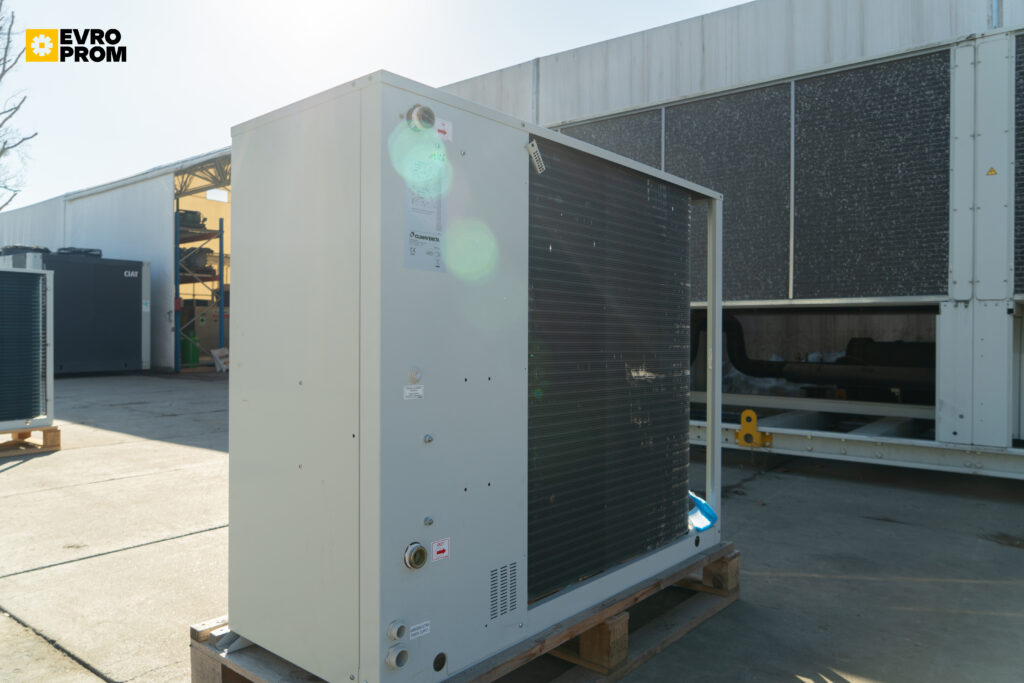 Aircooled chiller CLIMAVENETA MECH IB G07/S 23Y 21.1 kW