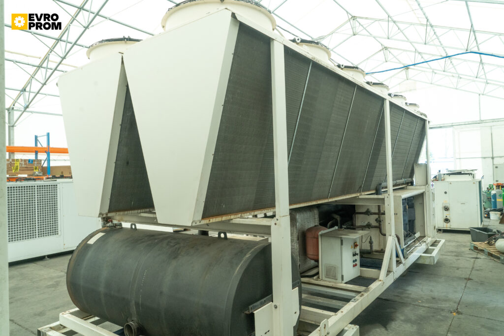 Aircooled chiller/Heat pump Systemair AQWH 2406 HP 601.9 kW / 702 kW