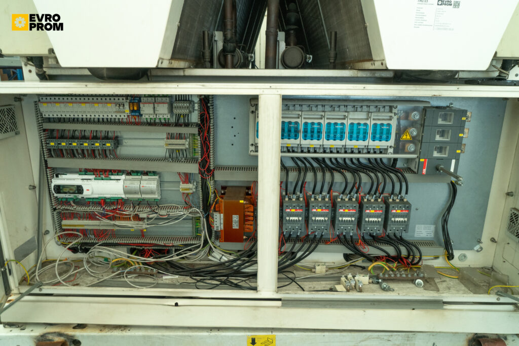 Aircooled chiller/Heat pump Systemair AQWH 2406 HP 601.9 kW / 702 kW