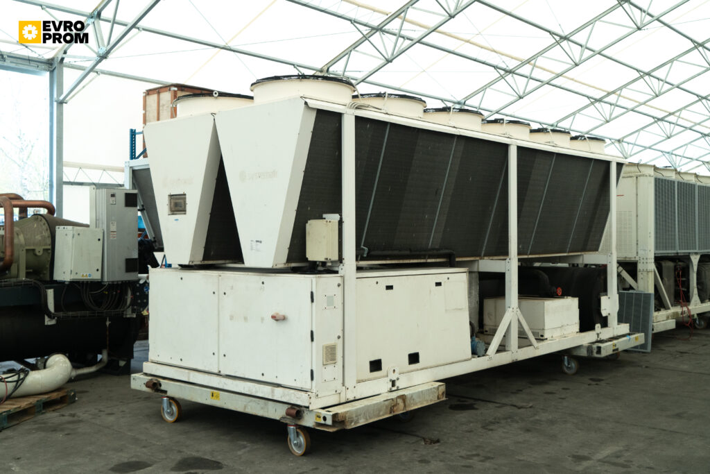 Aircooled chiller/Heat pump Systemair AQWH 2406 HP 601.9 kW / 702 kW