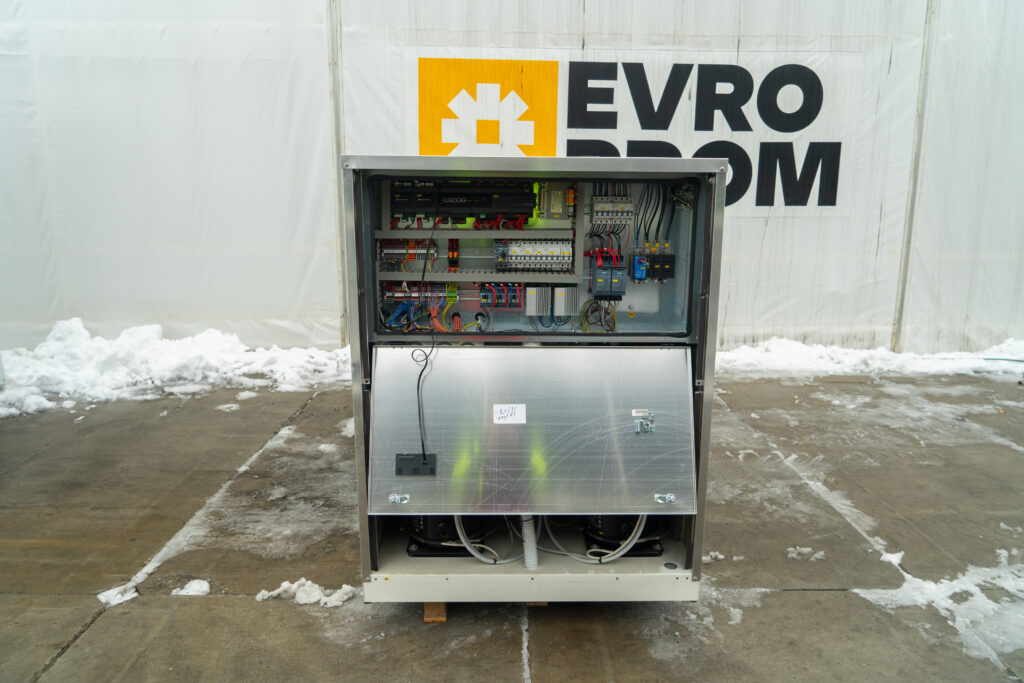 Чиллер/Тепловой насос  Climaveneta AWR HT D LN CA E 0152 44.5 кВт/50.4 кВт