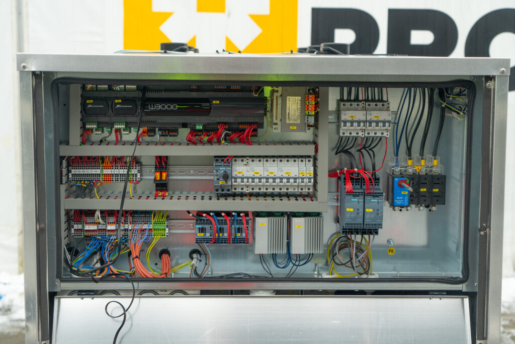 Чиллер/Тепловой насос  Climaveneta AWR HT D LN CA E 0152 44.5 кВт/50.4 кВт