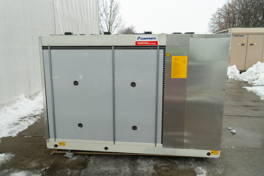 Чиллер/Тепловой насос  Climaveneta AWR HT D LN CA E 0152 44.5 кВт/50.4 кВт