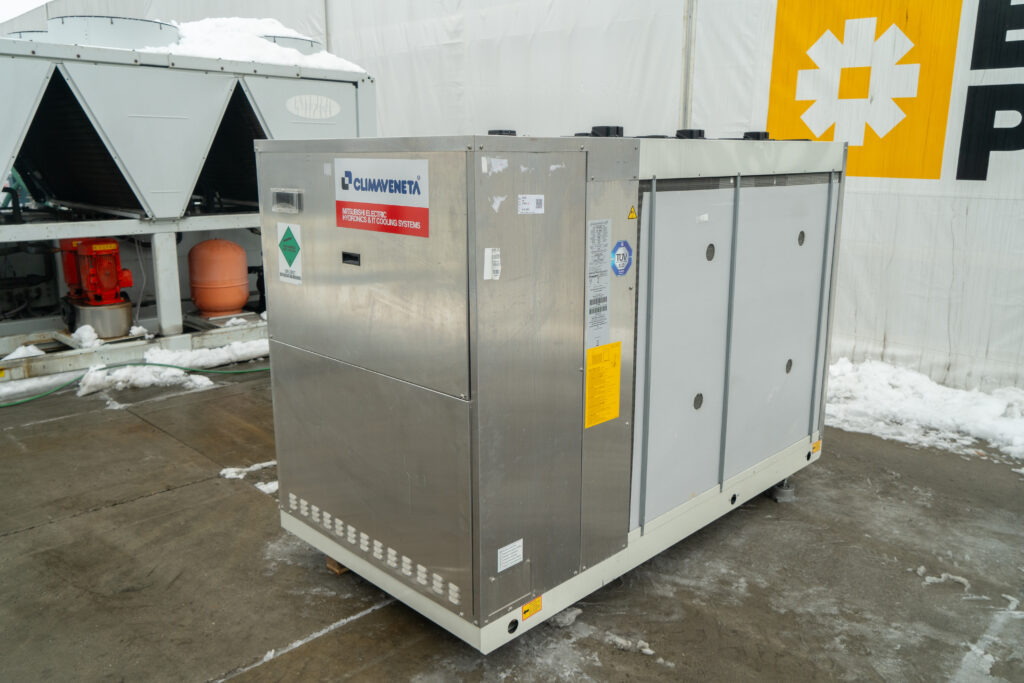 Чиллер/Тепловой насос  Climaveneta AWR HT D LN CA E 0152 44.5 кВт/50.4 кВт