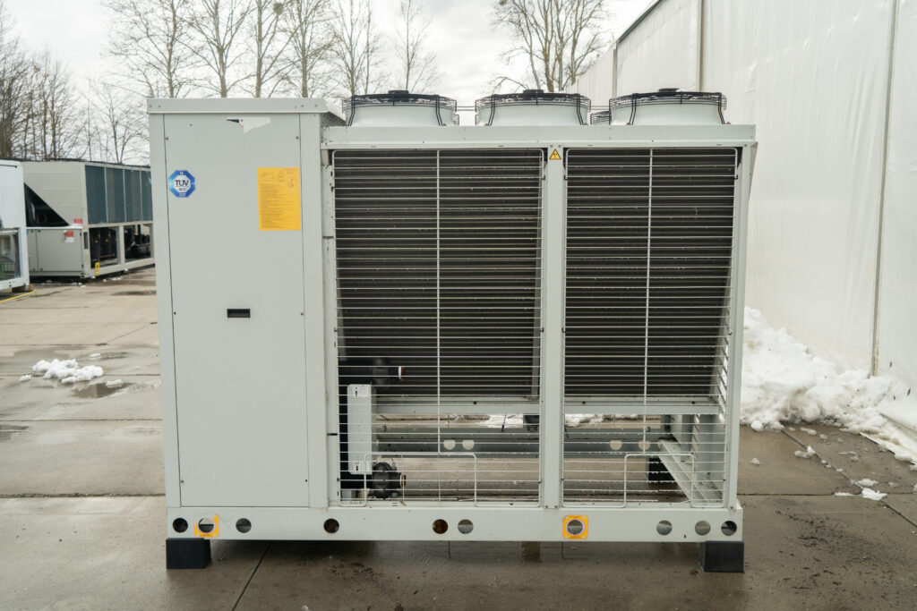 Aircooled chiller/Heat pump Climaveneta NR N LN CA 0262P 70.25 kW/73.12 kW