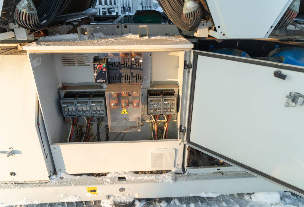 Чиллер/Тепловой насос CARRIER 30RQ0522 0157 PEE 465 кВт/560 кВт