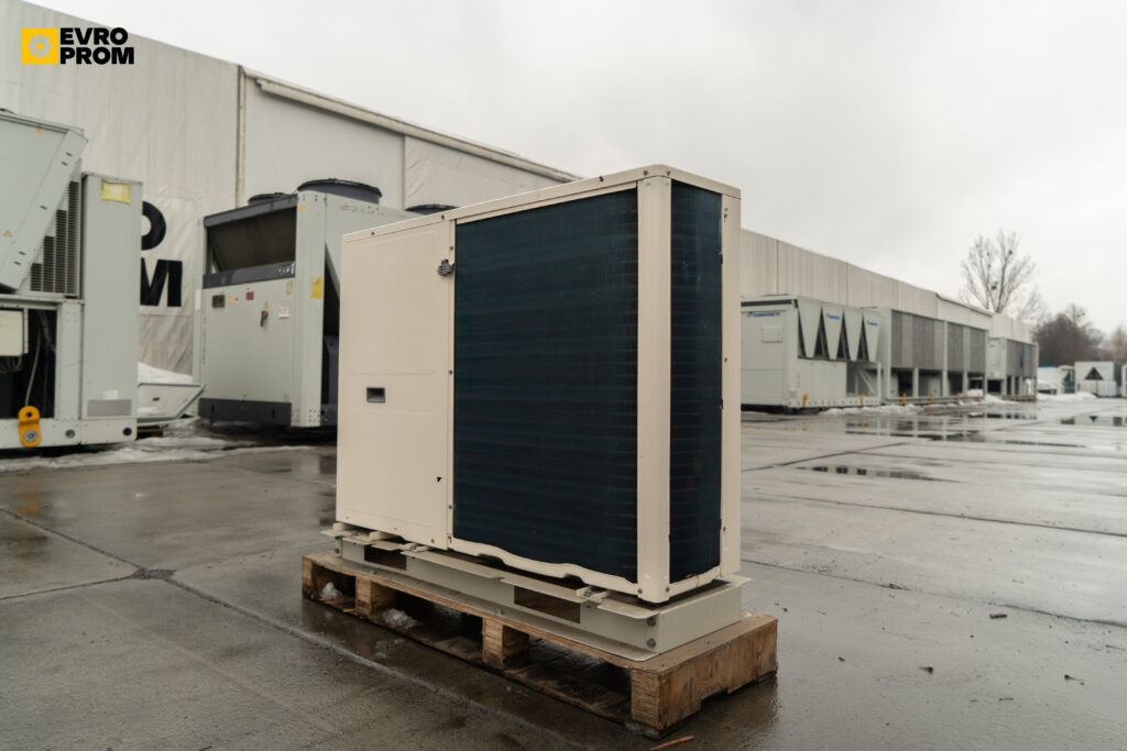 Чиллер/Тепловой насос CLIVET WSAN-YMi 31 6.3 кВт / 6.8 кВт