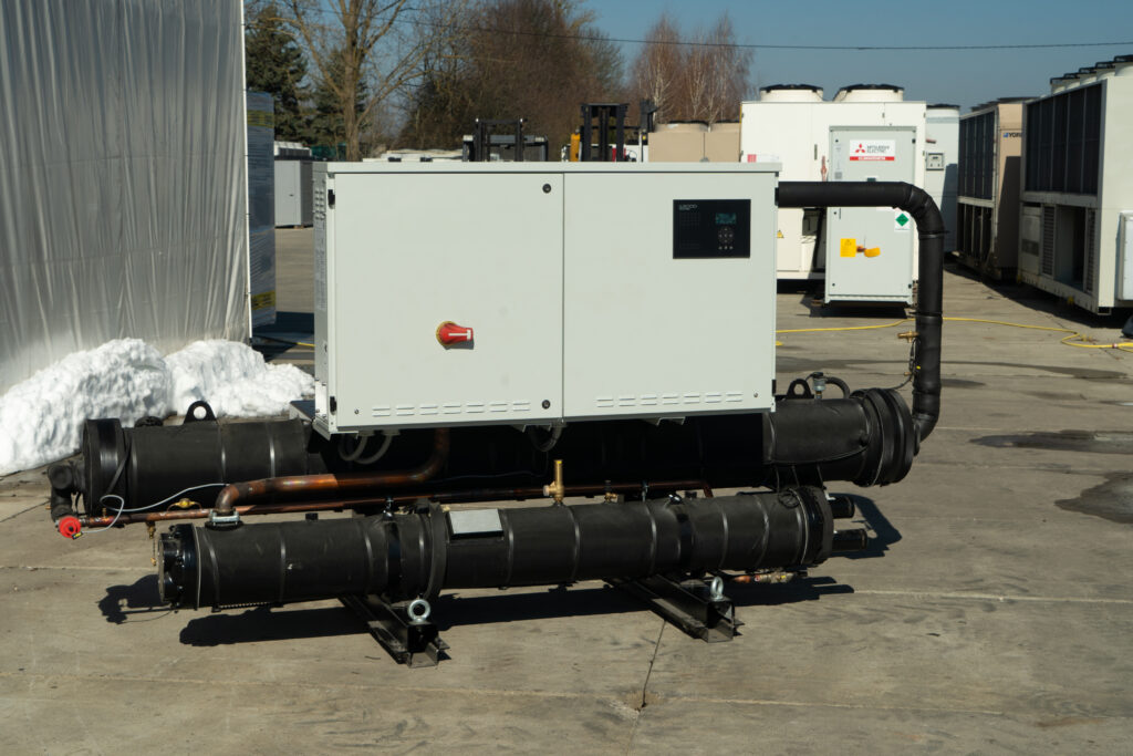 Watercooled chiller/Heat pump Climaveneta FX W H 0551 124.3 kW/141.1 kW