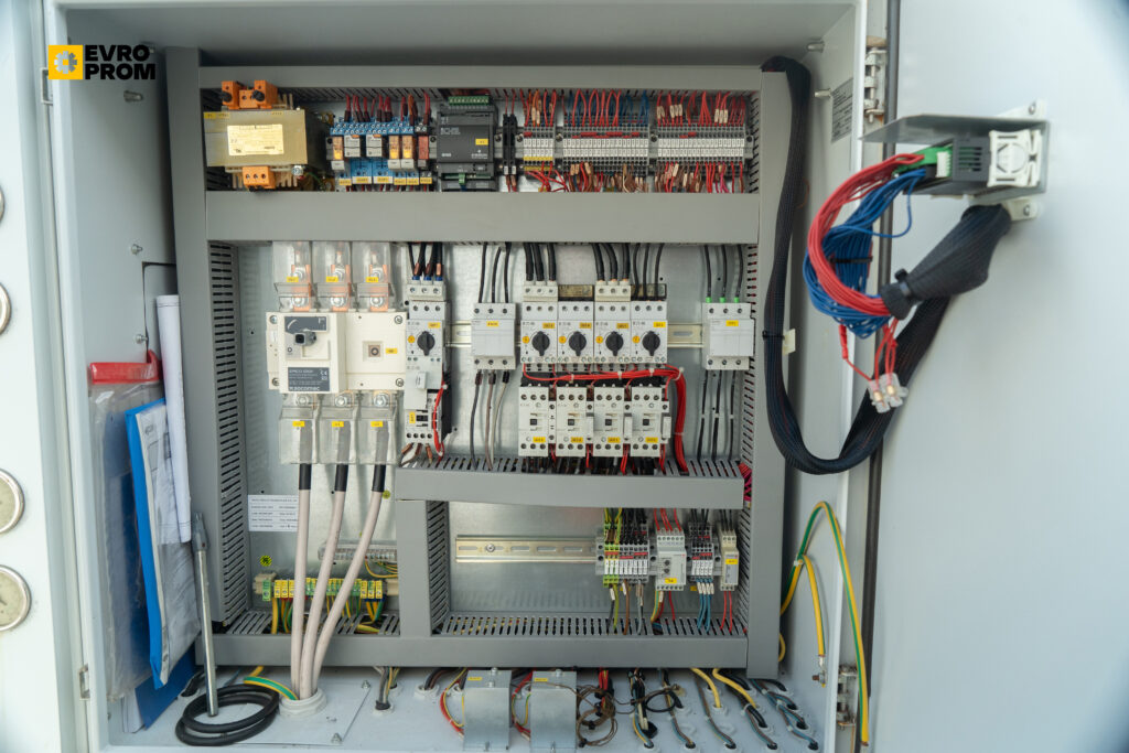 Kaltwassersatz / Wärmepumpe MTA TAEevo TECH 802 159 kW/184 kW