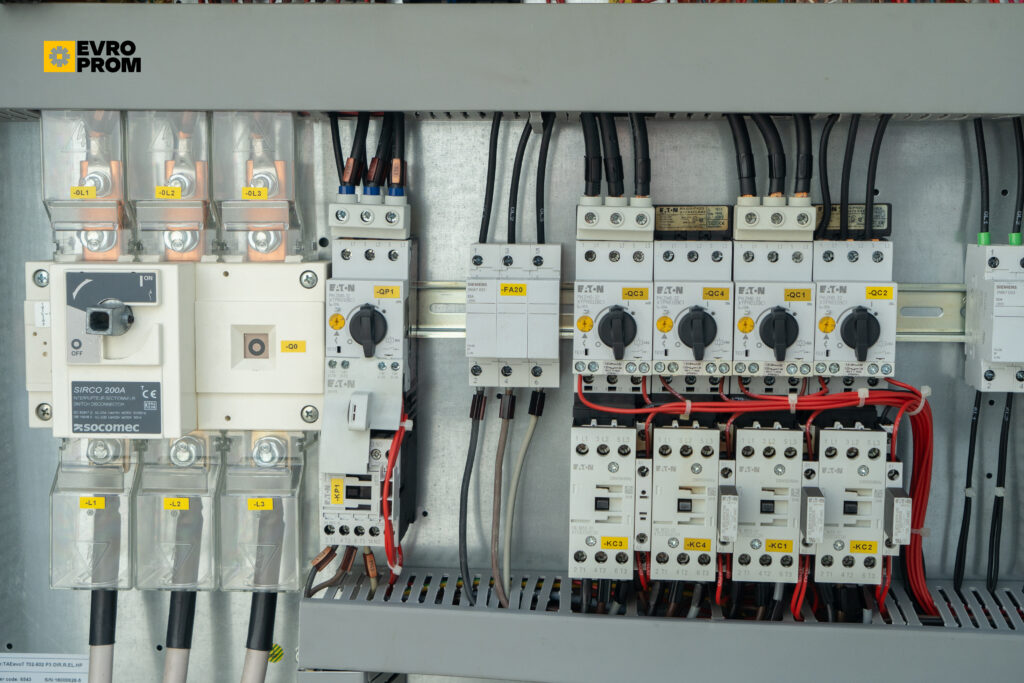 Kaltwassersatz / Wärmepumpe MTA TAEevo TECH 802 159 kW/184 kW