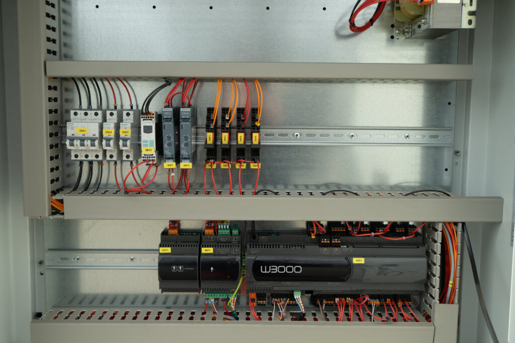 Kaltwassersatz/Wärmepumpe Climaveneta NX W Y H 0502 157.5 kW/175 kW