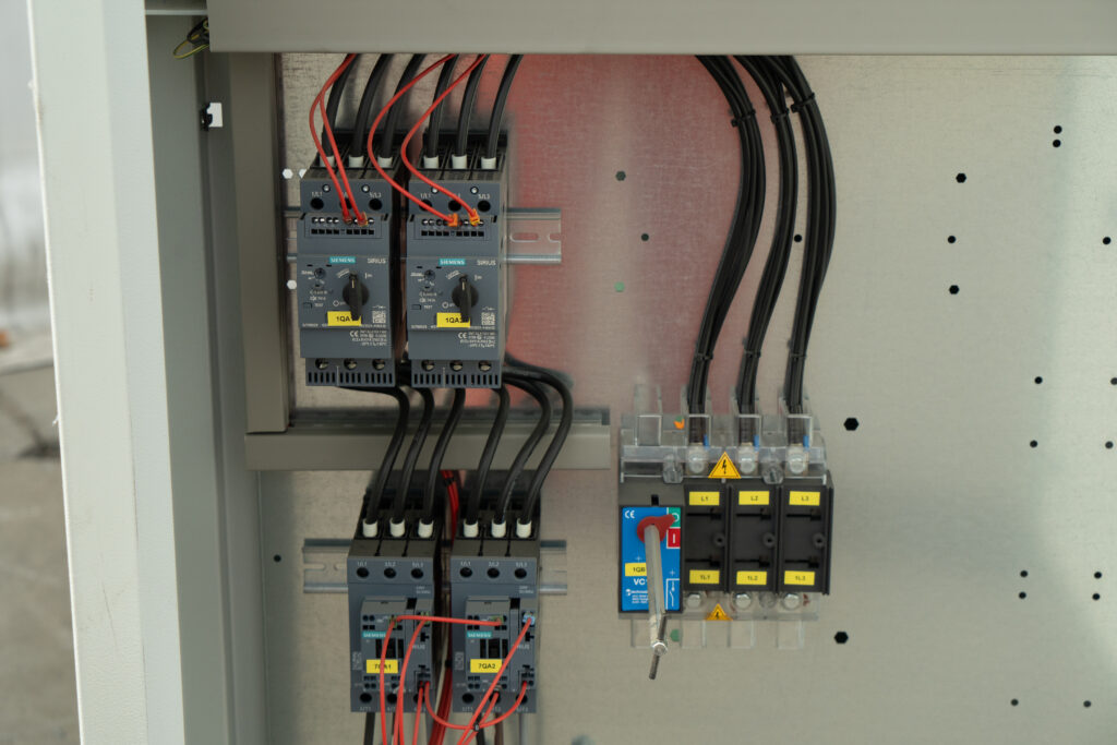 Kaltwassersatz/Wärmepumpe Climaveneta NX W Y H 0502 157.5 kW/175 kW