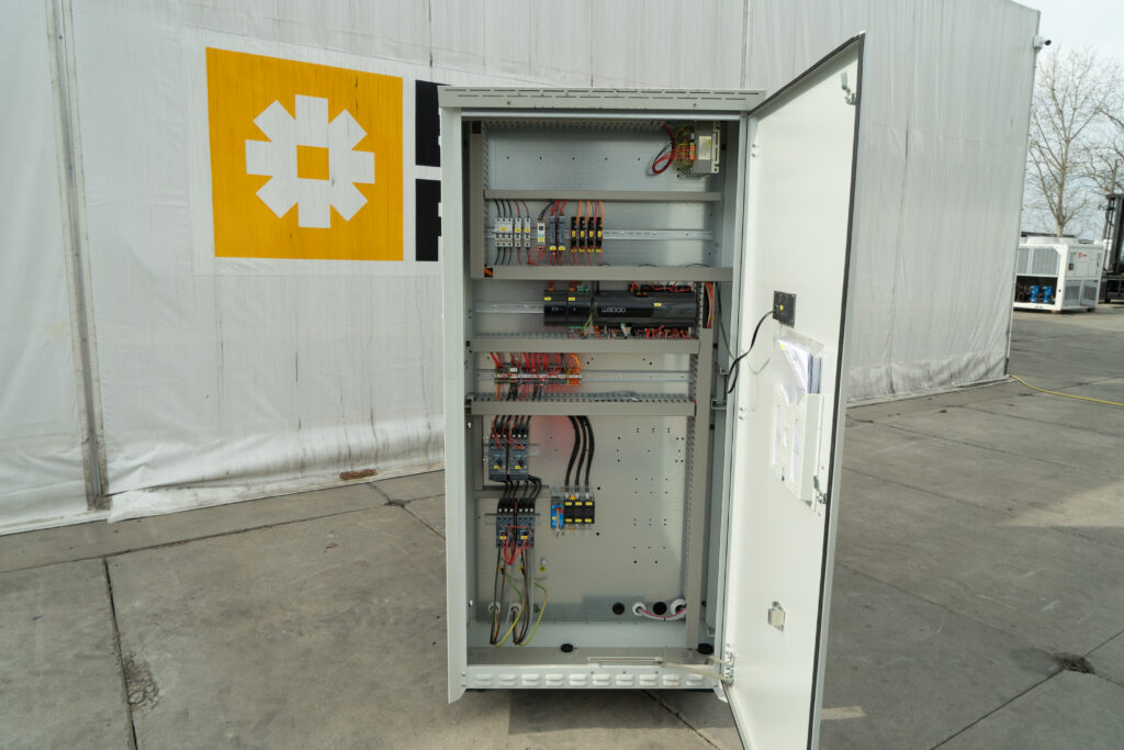 Kaltwassersatz/Wärmepumpe Climaveneta NX W Y H 0502 157.5 kW/175 kW