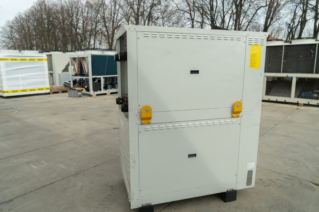 Kaltwassersatz/Wärmepumpe Climaveneta NX W Y H 0502 157.5 kW/175 kW