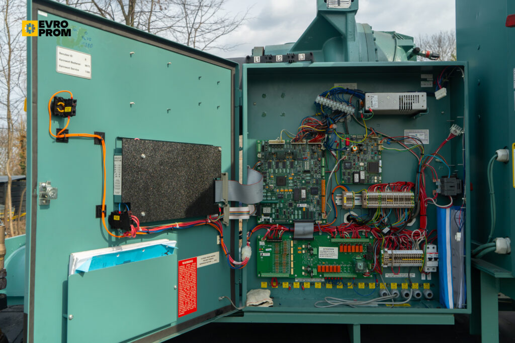 Kaltwassersatz YORK YK CF CG Q7 5CK F 2200 kW