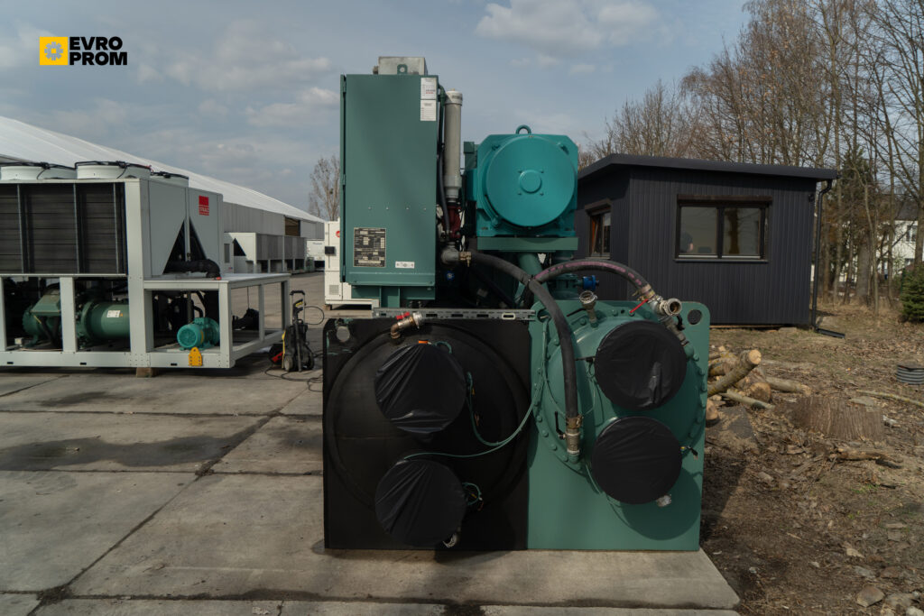 Kaltwassersatz YORK YK CF CG Q7 5CK F 2200 kW