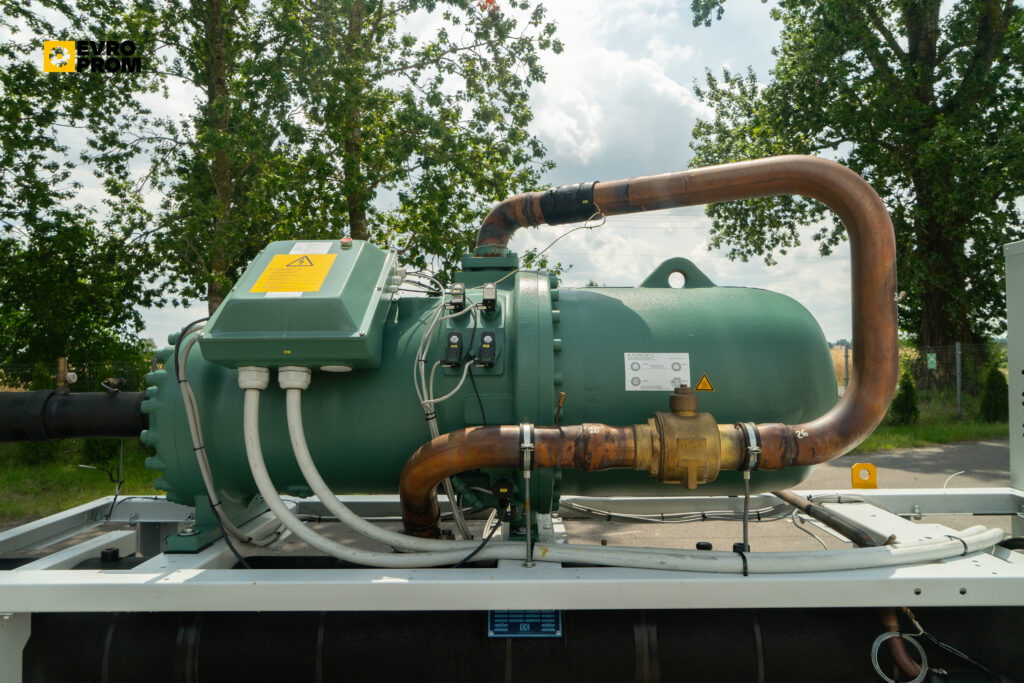 Watercooled chiller/Heat pump Climaveneta FOCS2 W H CA E 1601 441.9 kW/456.9 kW