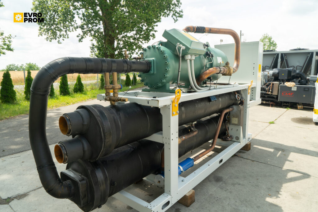 Watercooled chiller/Heat pump Climaveneta FOCS2 W H CA E 1601 441.9 kW/456.9 kW
