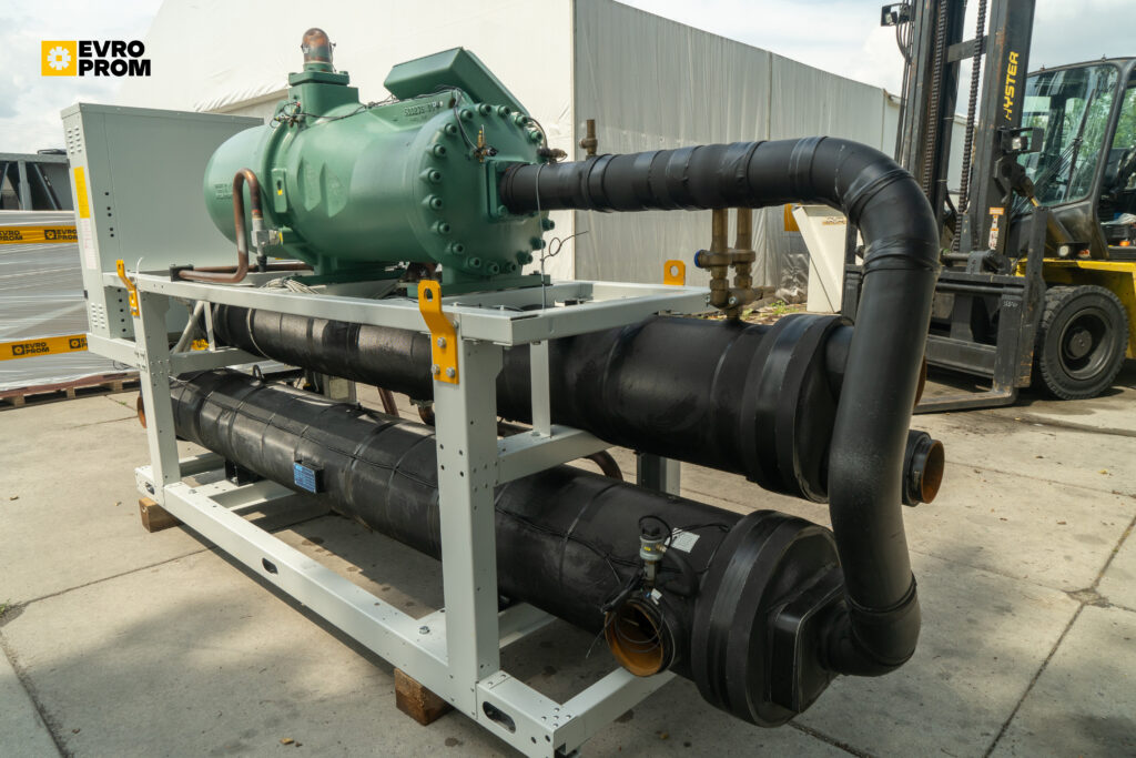 Watercooled chiller/Heat pump Climaveneta FOCS2 W H CA E 1601 441.9 kW/456.9 kW