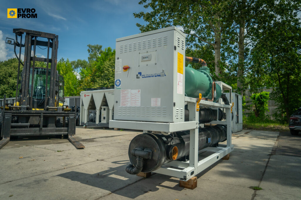Watercooled chiller/Heat pump Climaveneta FOCS2 W H CA E 1601 441.9 kW/456.9 kW