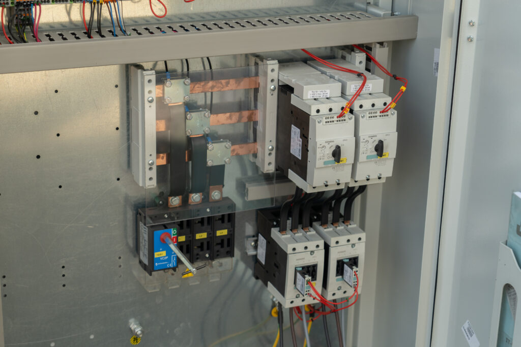 Kaltwassersatz/Wärmepumpe Climaveneta  NX WN 802 251 kW/282 kW