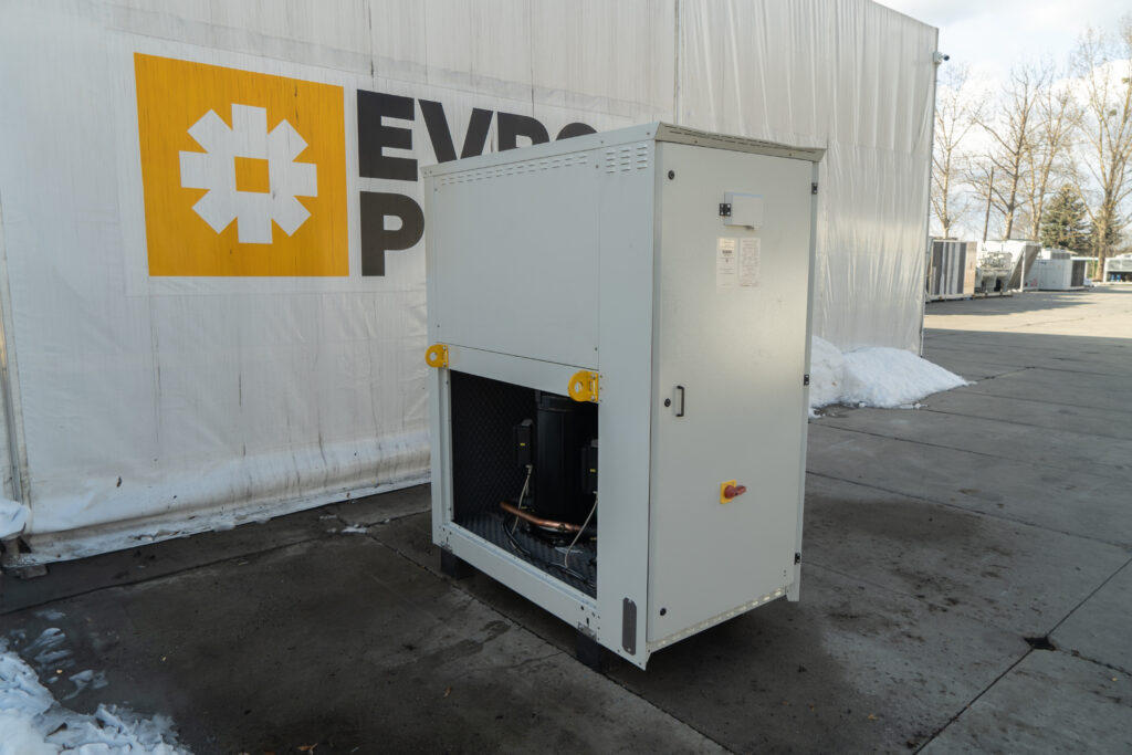 Kaltwassersatz/Wärmepumpe Climaveneta  NX WN 802 251 kW/282 kW