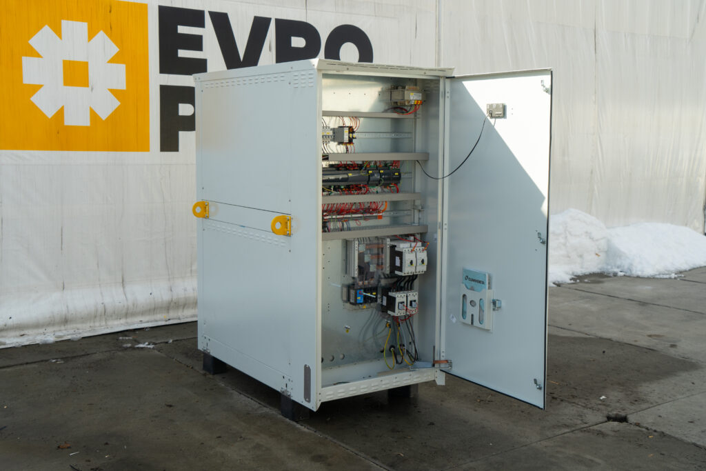 Kaltwassersatz/Wärmepumpe Climaveneta  NX WN 802 251 kW/282 kW