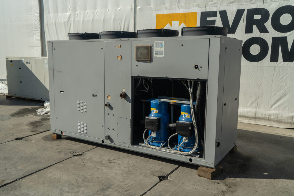Kaltwassersatz UNIFLAIR ERAC 1221A 120 kW