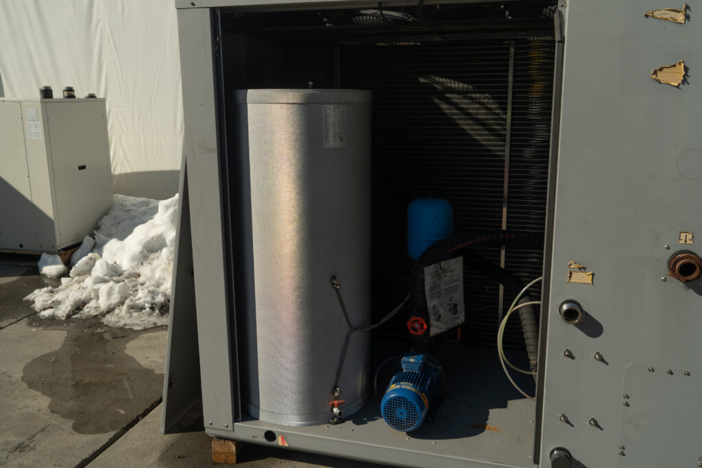 Kaltwassersatz UNIFLAIR ERAC 1221A 120 kW
