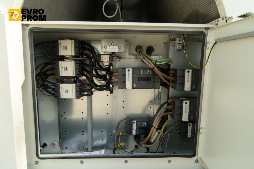 Aircooled chiller TRANE RTAF300 HSS XLN 1079 kW
