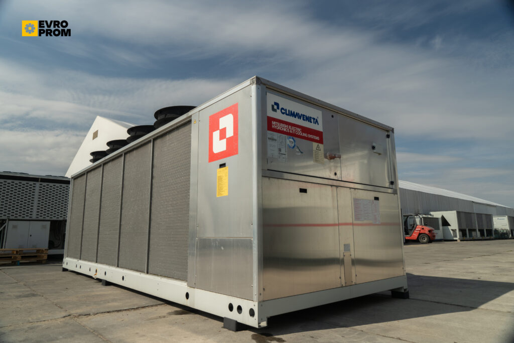 Kaltwassersatz/Wärmepumpe CLIMAVENETA NX N Y/CA 1104T 311 kW/327 kW