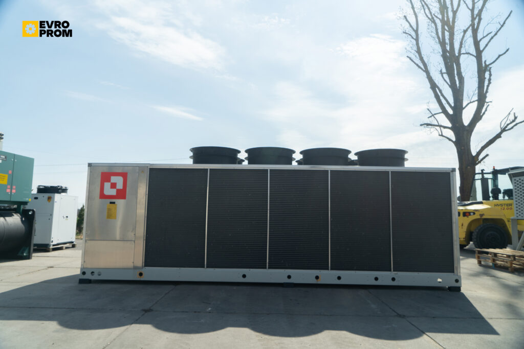 Kaltwassersatz/Wärmepumpe CLIMAVENETA NX N Y/CA 1104T 311 kW/327 kW