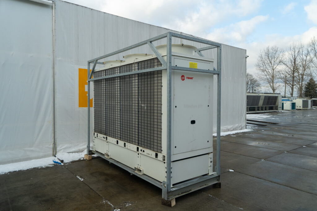 Чиллер Trane ECGAN 450 122 кВт