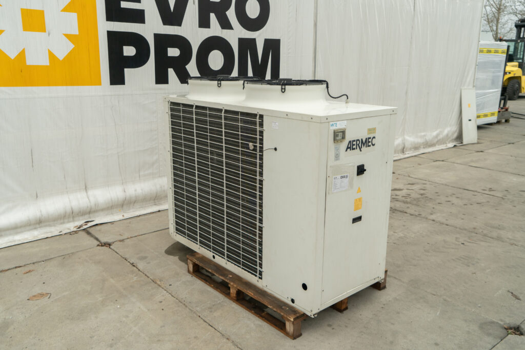 Aircooled chiller/Heat pump AERMEC ANL152HA 32.5 kW/35 kW