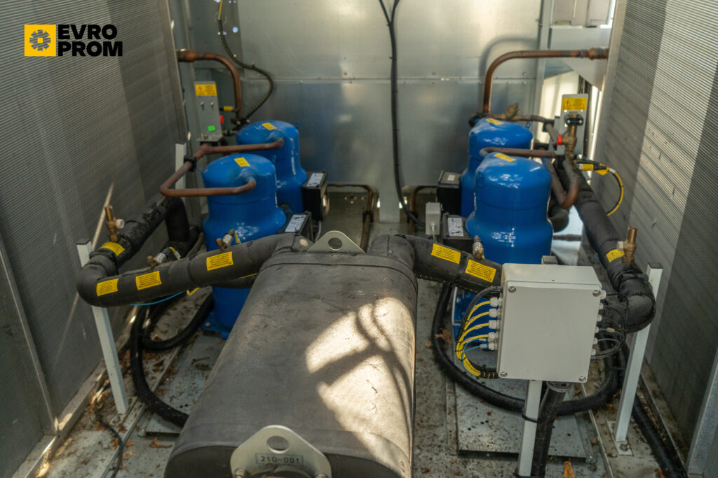 Kaltwassersatz KTK TWA 332 S IK P A PD 316 kW