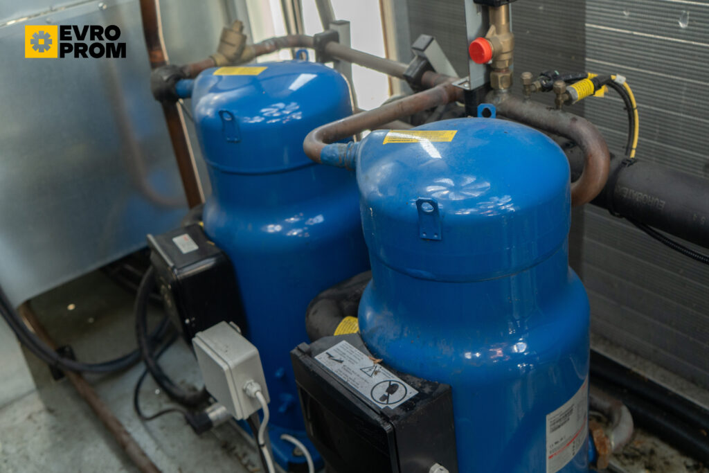 Kaltwassersatz KTK TWA 332 S IK P A PD 316 kW