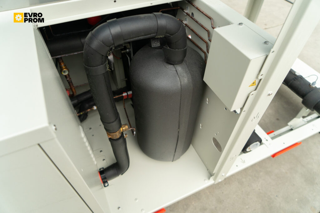 Чіллер/Тепловий насос CLIMAVENETA MEHP IS G07 0071 60.1 кВт/69.9 кВт