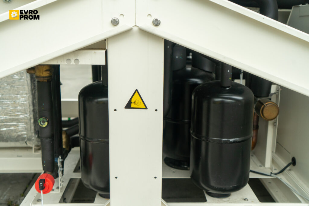 Aircooled chiller/Heat pump Panasonic ECO I W AQUA 450 H 420 kW/451 kW